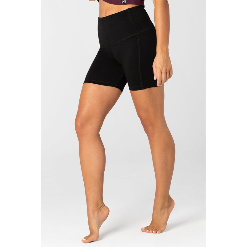 W Liquid Flow Shorts Black|XS|S|M|L