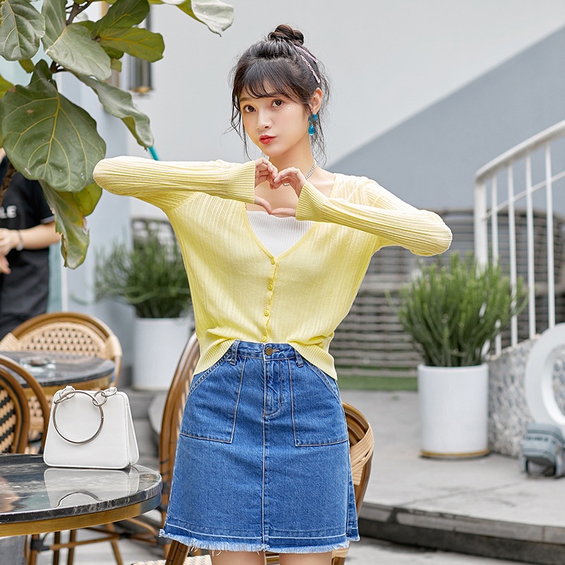 Wholesale Winter New Style Knit Sweaters Cardigans Merino Wool Knitted Women Cashmere V Neck Cardigan Knitwear – Thin Lightweight Deep V Neck Cardigan Knitwear and Women Cardigan price