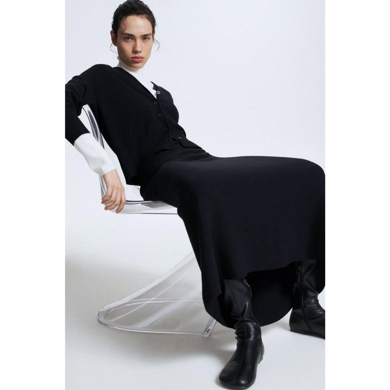 Wholesale High Quality Customized Women Fitted Cardigan Sweater Two Piece Set with Long Skirt – Sweater and Womens Pullover Sweater price|Founded in 1997,Layois a comprehensive group company integrating the import and export business, trade