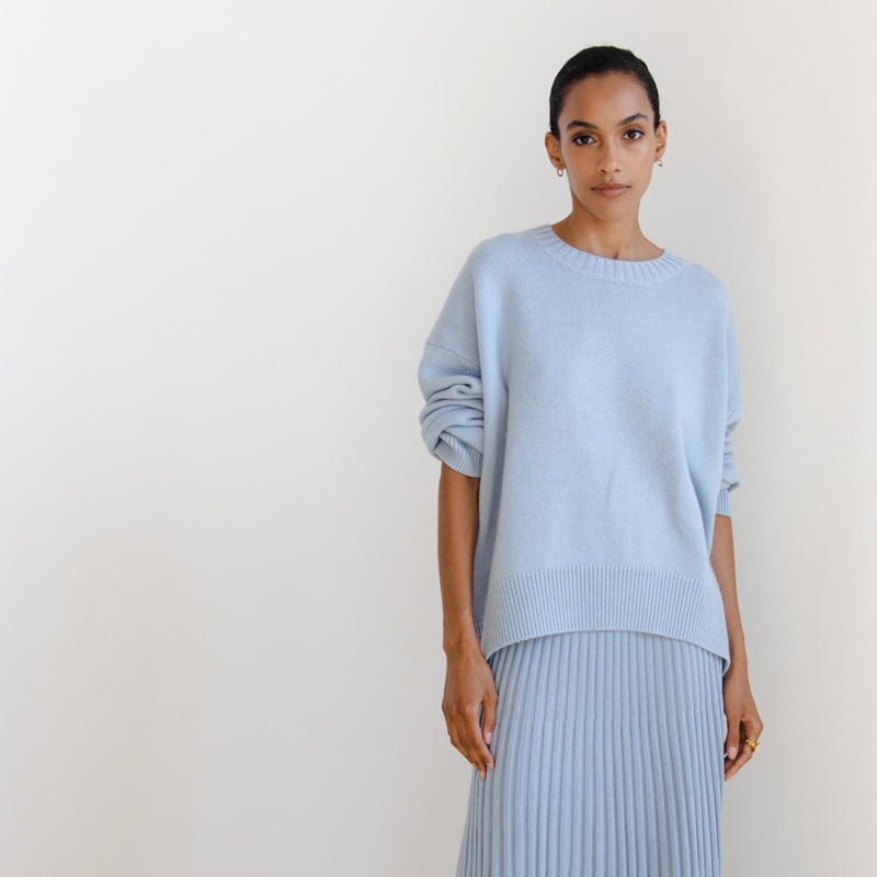 Fashion-Forward Loose-Fitting Viscose Sweater – Round-Neck Pullover for Adults, Ladies Round Neck Solid Viscose Knitted Sweater, No MOQ – Fashion-Forward Pullover and Loose-Fitting Pullover price