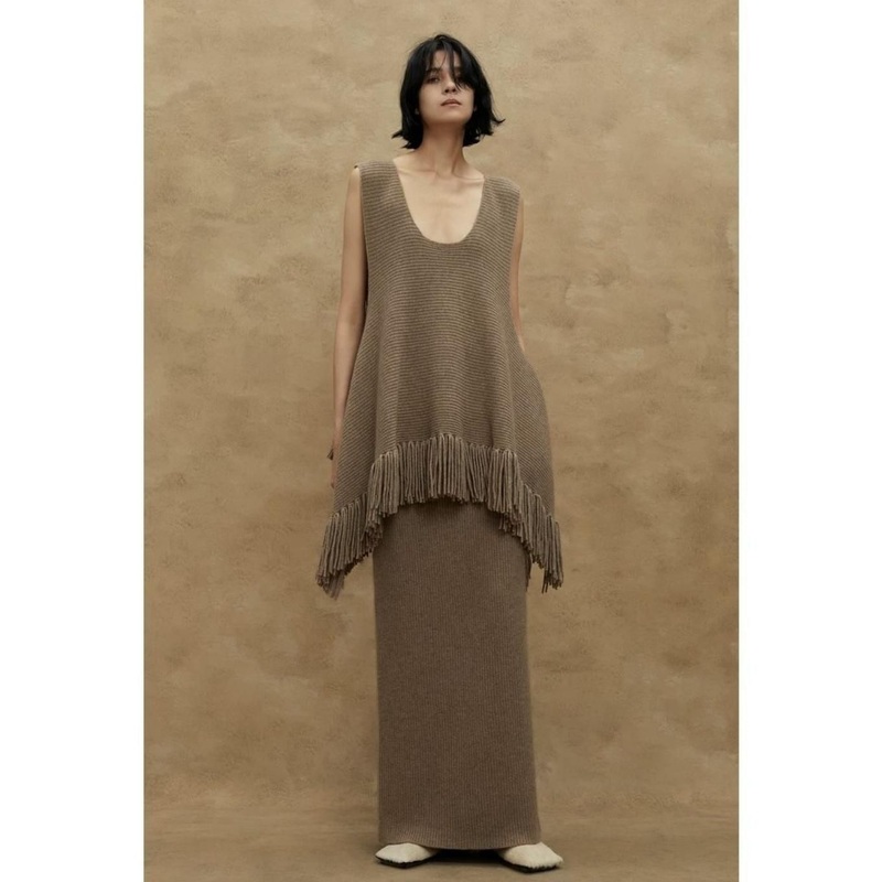 High Fashion Customized Women Design Wool Cashmere Pullover Sweater Sleeveless Vest Set with Long Skirt – Sweater and Womens Pullover Sweater price|Founded in 1997,Layois a comprehensive group company integrating the import and export busin