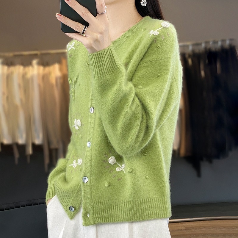 Fashionable Round Neck Knitted Wool Sweater – Fashionable Round Neck Sweater and Knitted Wool Sweater price