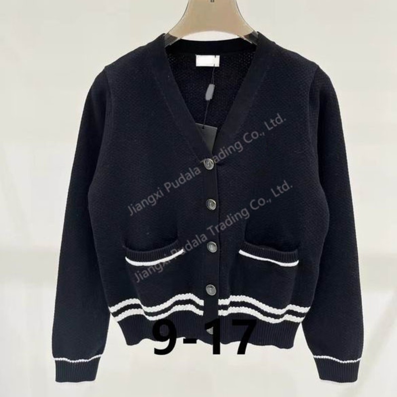 Long Sleeve U-Neck Buttoned Knitted Cardigan Sweater. Knitted Sweater. Top Knitwear – Sweater and 1: 1 Sweater price