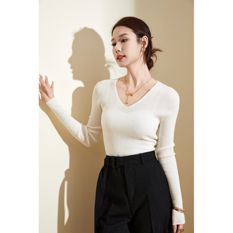 Womens Seam-Free Merino Wool Essential: Solid Color Slim V-Neck Jumper – Wool Sweater and Womens Sweater price