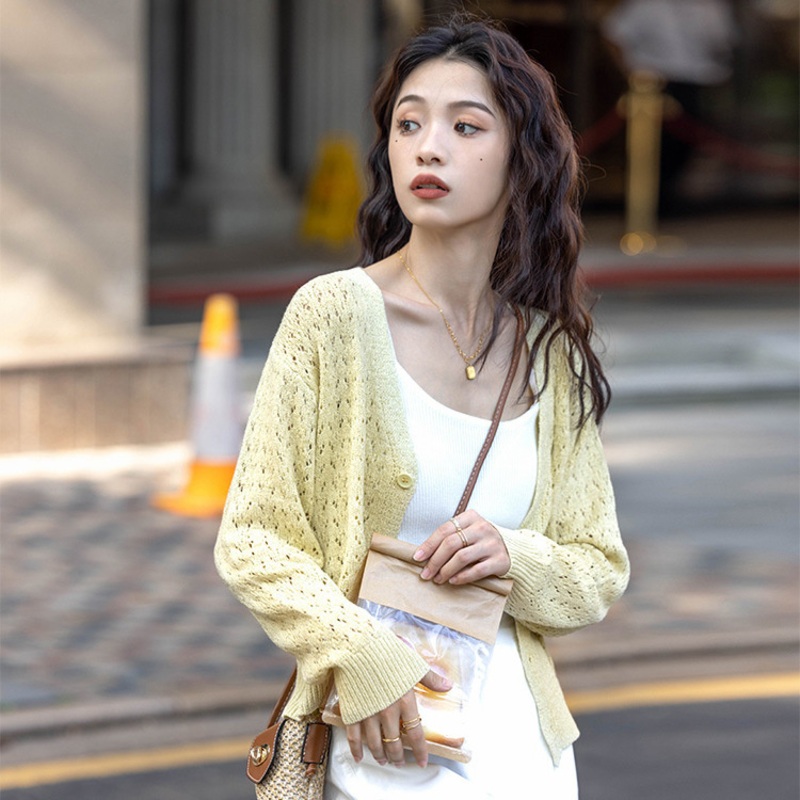 Manufacturer New Design Summer Breathable Knitted Handmade Women Crochet Hollow Cardigan – Women Crochet Hollow Cardigan and Women Cardigan price
