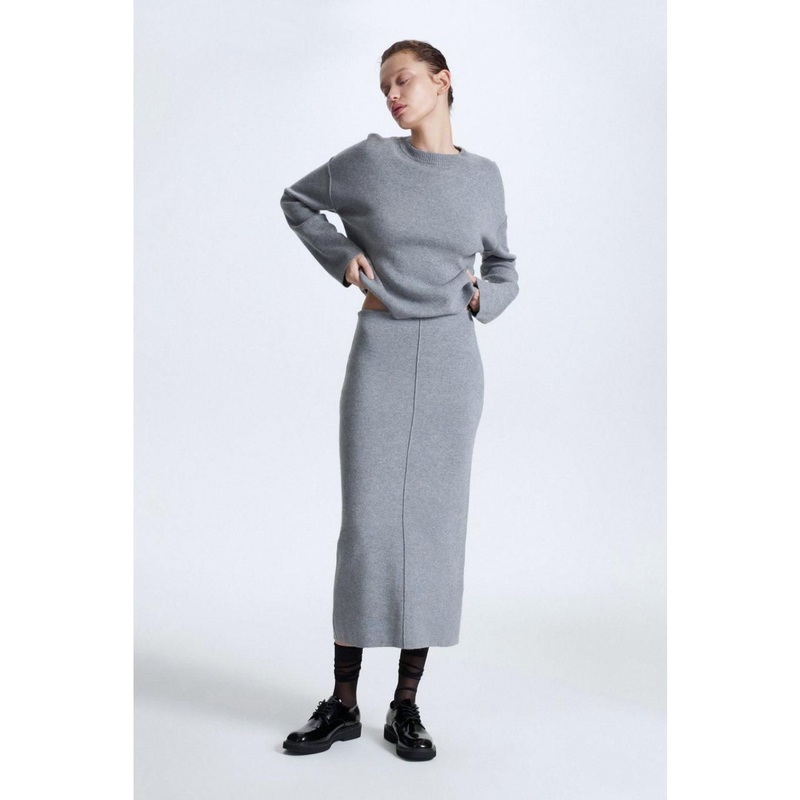ODM OEM New Arrival Winter Women Elegant Cashmere Pullover Sweater Set with Long Back Slip Skirt – Sweater and Womens Pullover Sweater price|Founded in 1997,Layois a comprehensive group company integrating the import and export business, tr