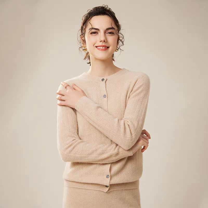 OEM Custom Winter Women Ladies Regular Knitted Sweater Coat Cardigan – Women Cable Cardigan Sweater and Crew Neck Cardigan Sweater price