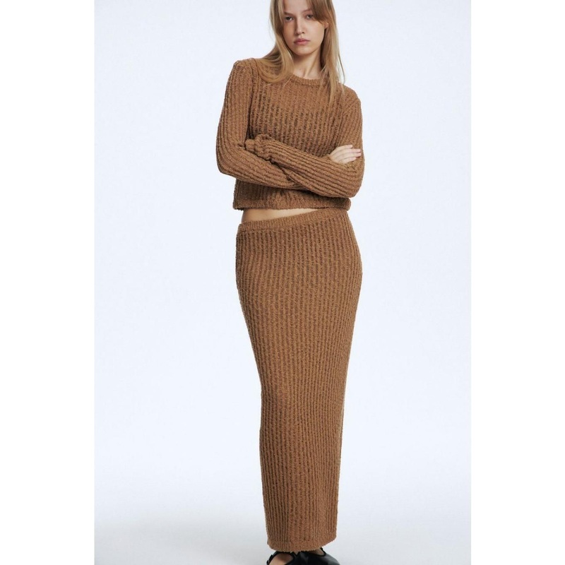 Custom Logo Women Sweater Turtleneck Pullover Fashion Winter Women Knitted Sweater Set with Skirt – Sweater and Womens Pullover Sweater price|Founded in 1997,Layois a comprehensive group company integrating the import and export business, t